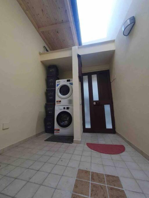 Stylish Loft Trivano Cagliari 2 Beds/2 Bath Exterior photo